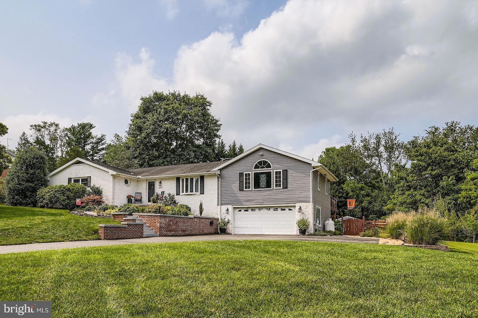 Under Contract $625,000