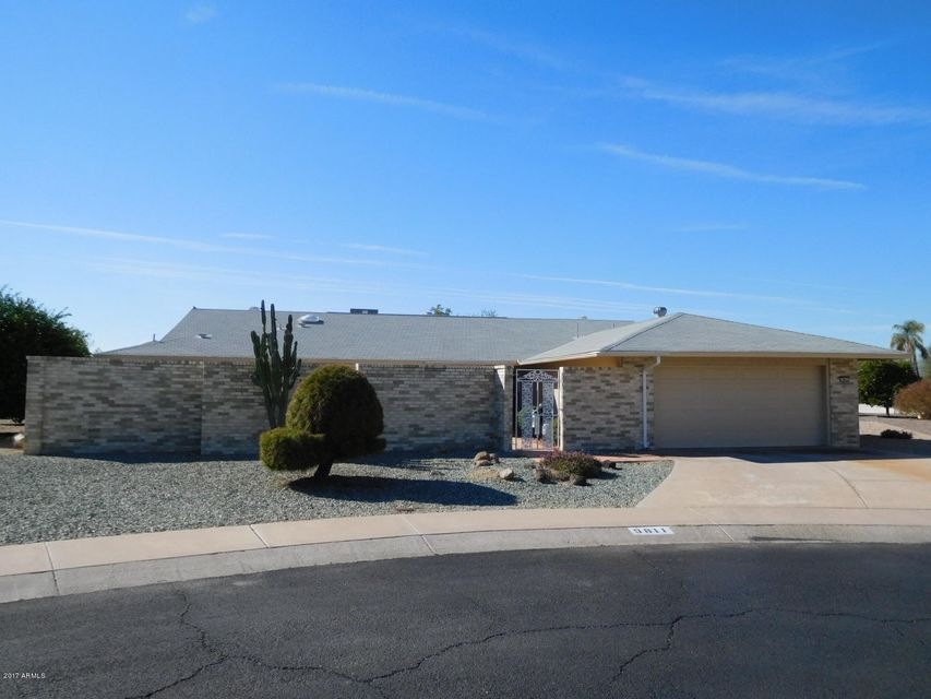 9811 W Lindgren Ave, Sun City, AZ 85373 - photo 1
