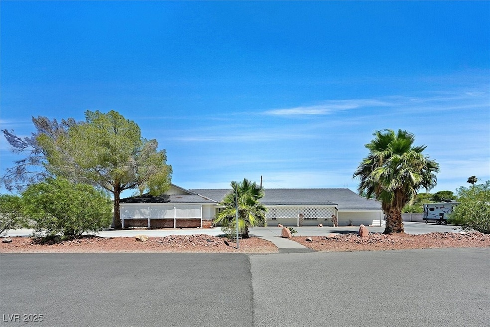 6384 W Desert Inn Rd, Las Vegas, NV 89146 - photo 1