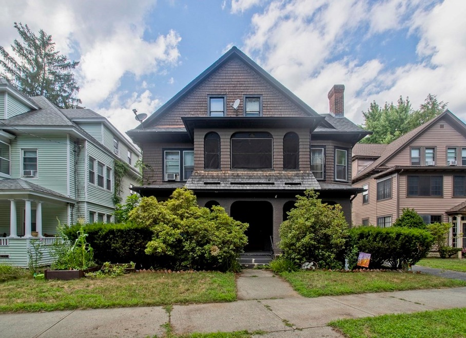 164 Washington Blvd, Springfield, MA 01108 - photo 1