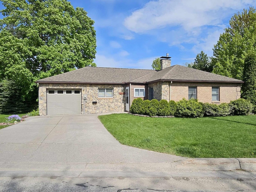 1209 Davitt