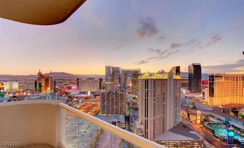 145 E Harmon Ave unit 801, Las Vegas, NV 89109 - photo 1