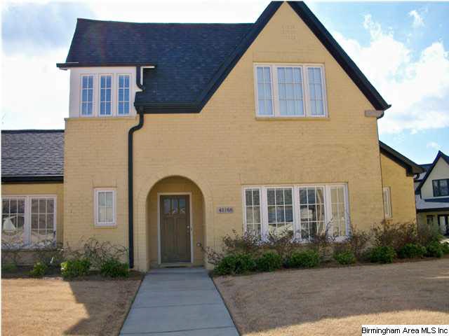 Welcome to 41168 Portobello Road! Here you'll enjo
