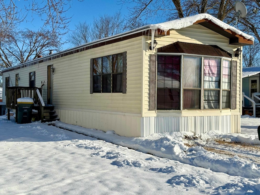 38005 U S 18 unit 23, Prairie Du Chien, WI 53821 - photo 1