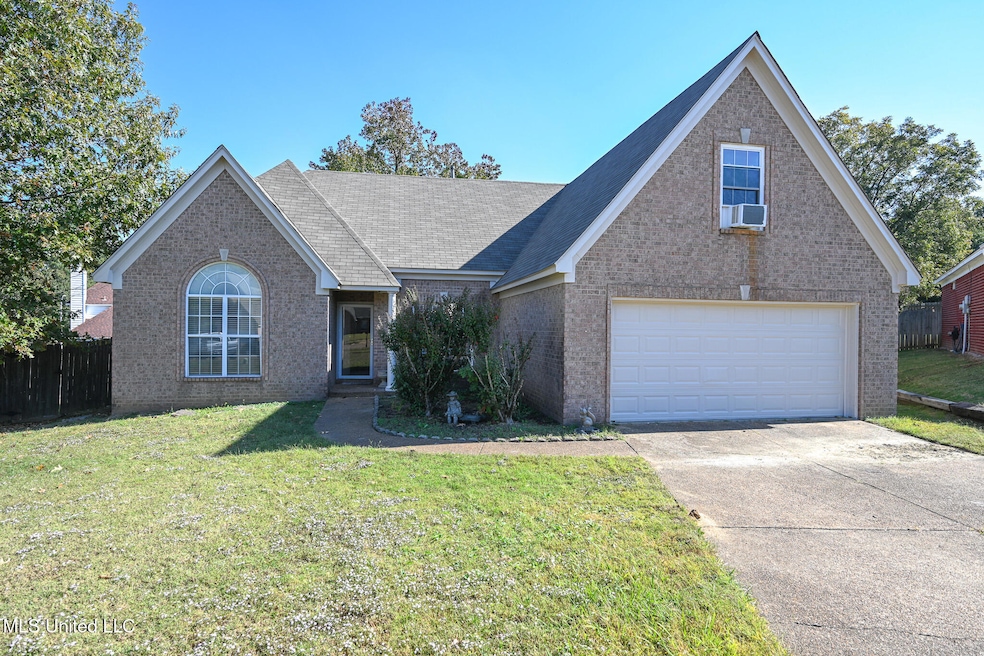 6126 Rolling Oaks Circle