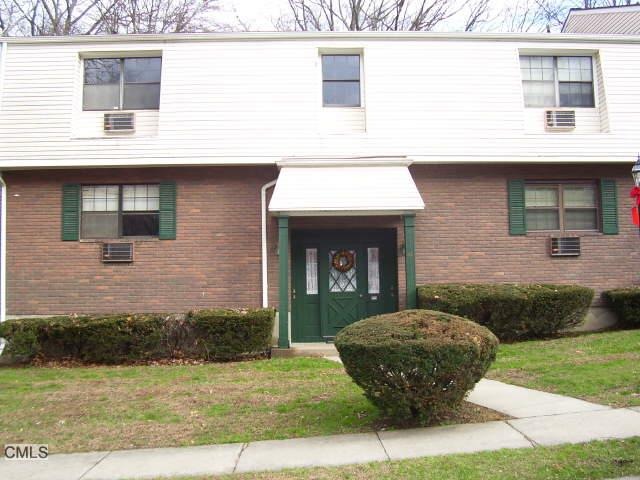 48 Enid St unit B, Bridgeport, CT 06606 - photo 1
