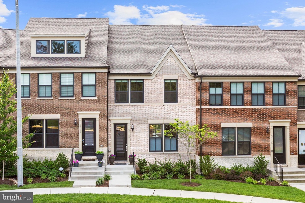 3743 Powell Ln, Falls Church, VA 22041 - photo 1