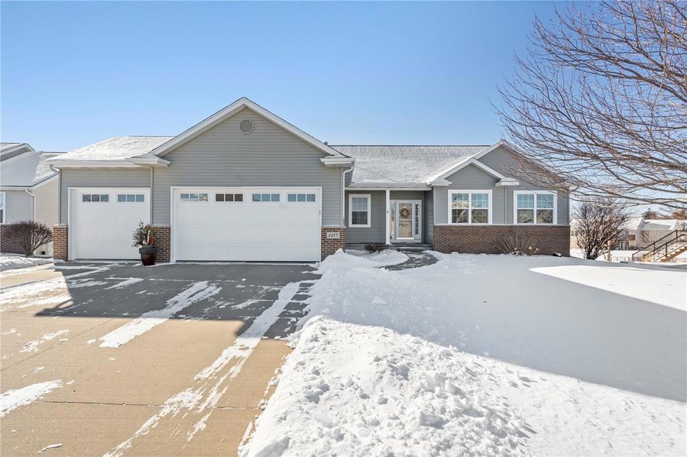 2417 Woodhill Dr SW, Cedar Rapids, IA 52404 - photo 1