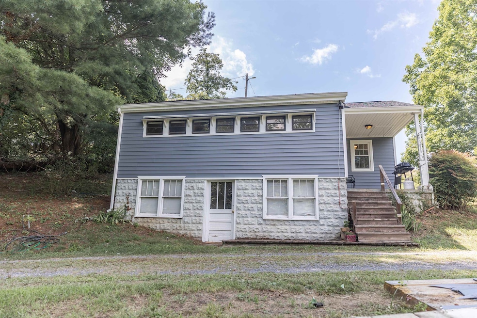 1202 Lee Highway Access Rd S, Lexington, VA 24450 - photo 1