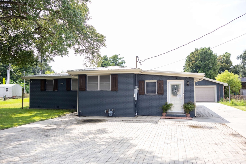 224 Ledet Ln, Larose, LA 70373 - photo 1