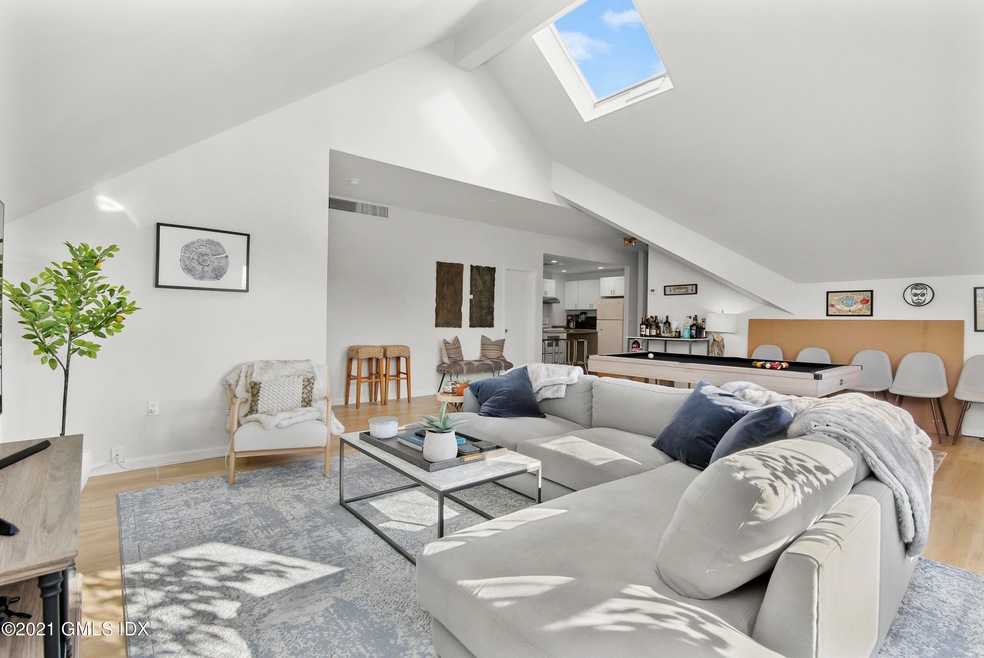 Updated One Bedroom Apartment