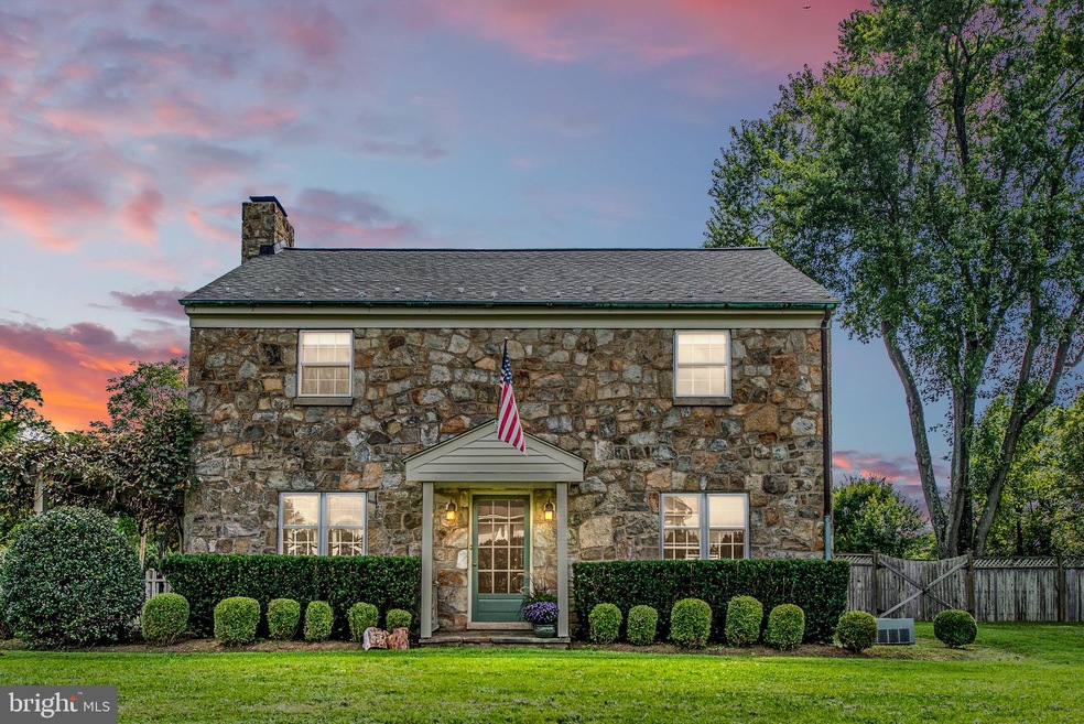 8436 Emerald Ln, Marshall, VA 20115 - photo 1