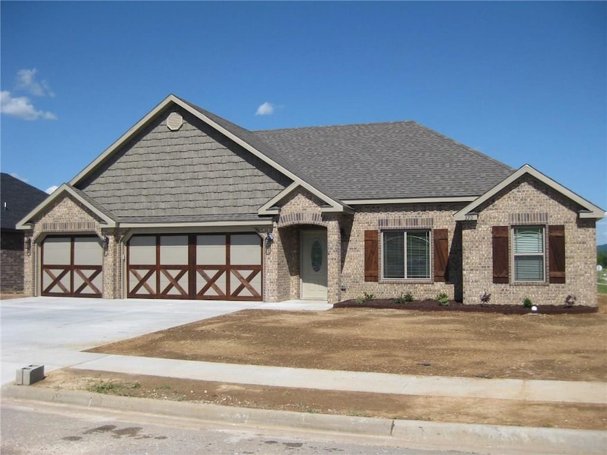 320 Captain Reid Ln, Prairie Grove, AR 72753 - photo 1