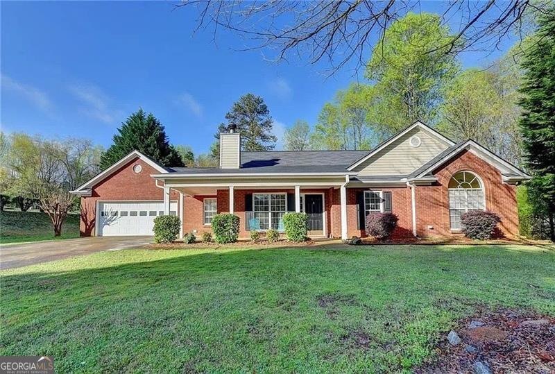 912 Relaxed Way, Winder, GA 30680 - photo 1