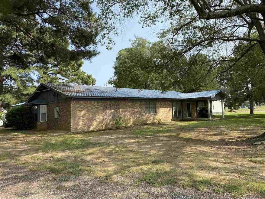 190 White Rd W, Texarkana, TX 75503 - photo 1