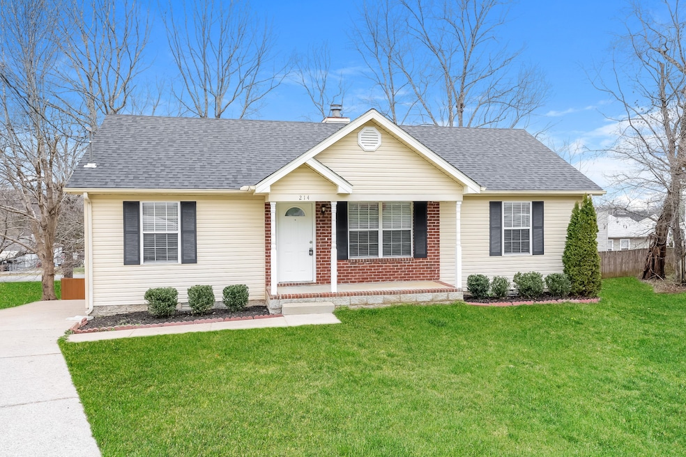 214 Natchez Ct N, La Vergne, TN 37086 - photo 1