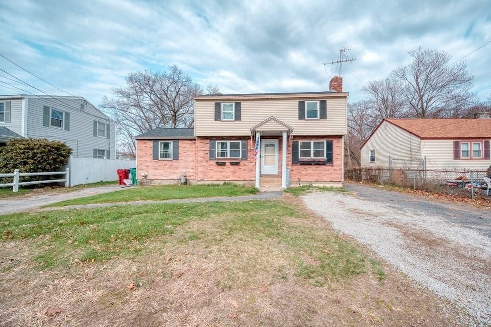 271 Burnham Rd, Lowell, MA 01852 - photo 1