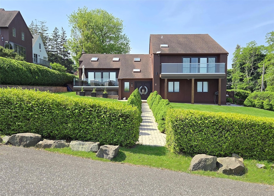 For Sale $989,000 • Co-Listing Agent