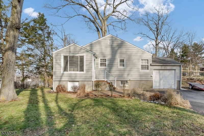 7 Pebble Beach Rd, Hopatcong, NJ 07843 - photo 1