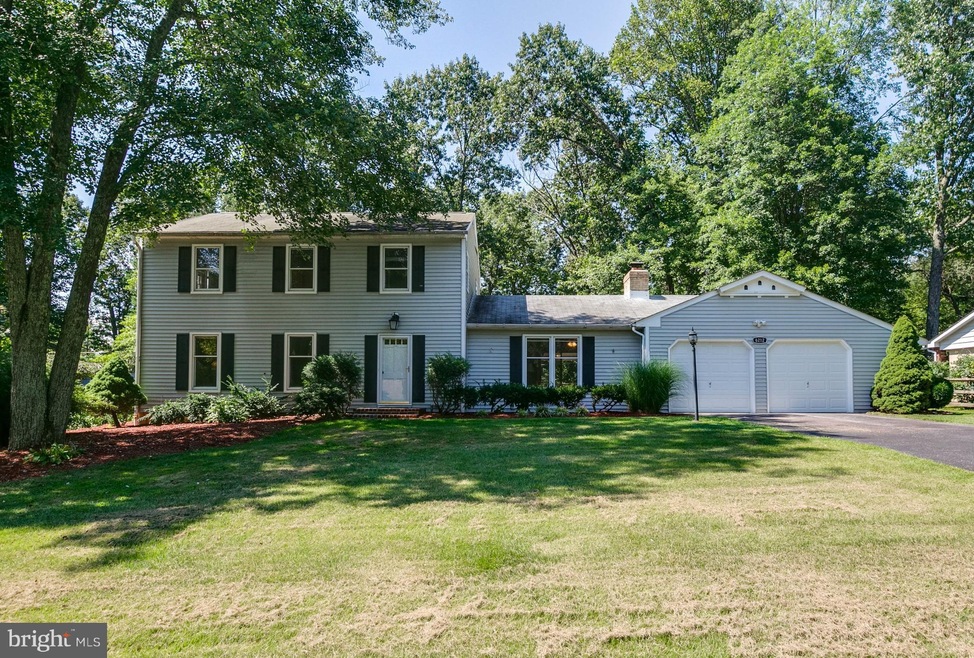 6212 Oak Hill Dr, Sykesville, MD 21784 - photo 1