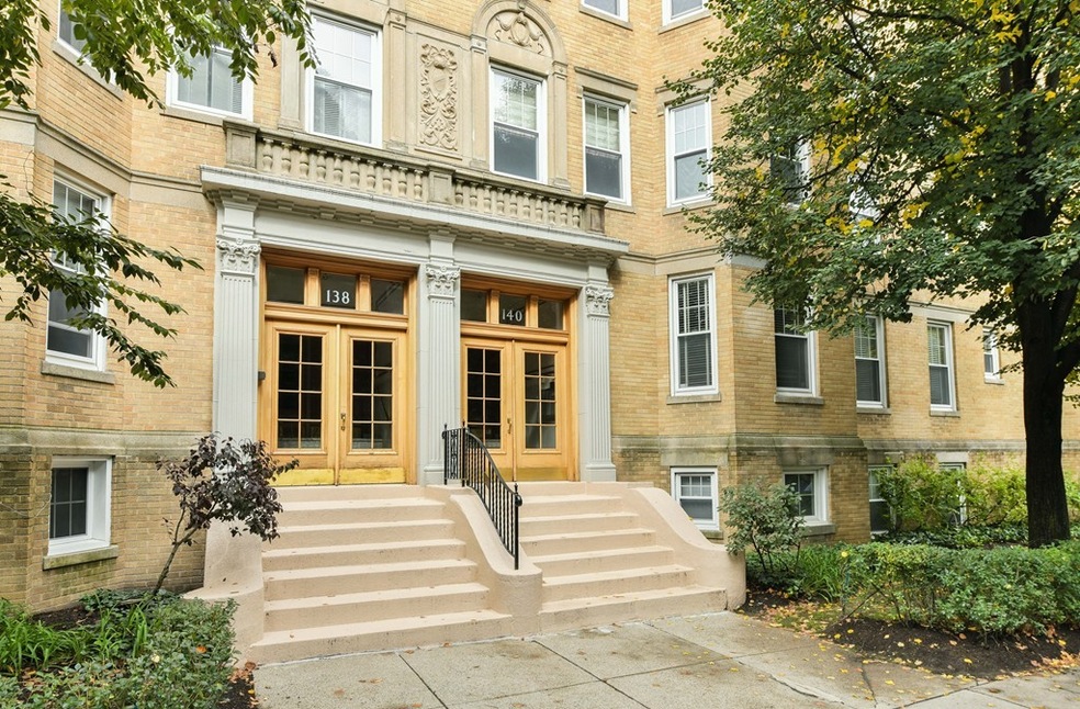 140 Sewall Ave unit C, Brookline, MA 02446 - photo 1