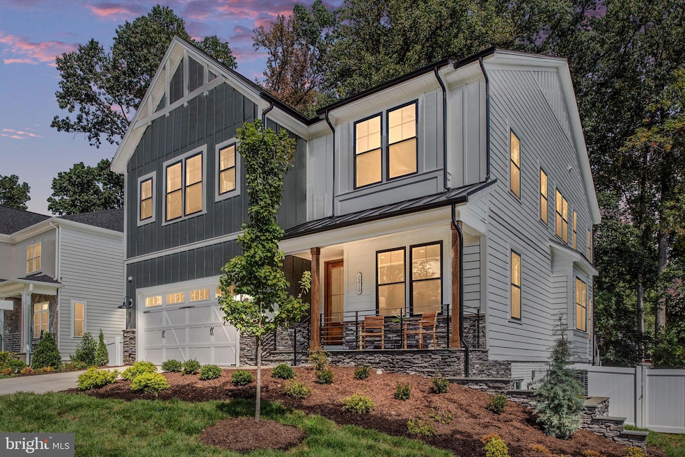 1210 Cottage St SW, Vienna, VA 22180 - photo 1