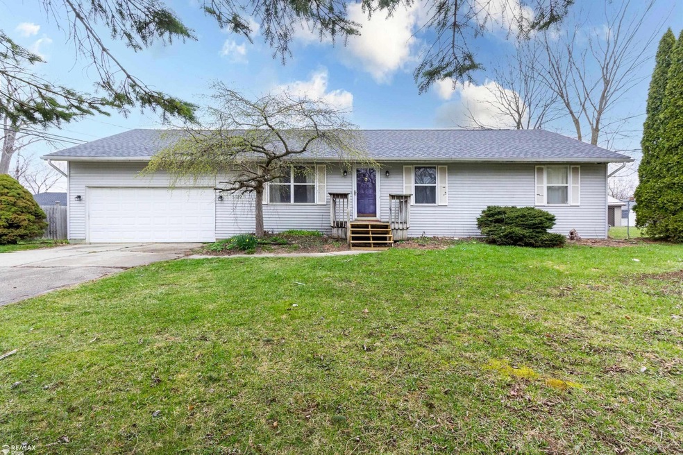 5027 Knapp Dr, Flint, MI 48506 - photo 1