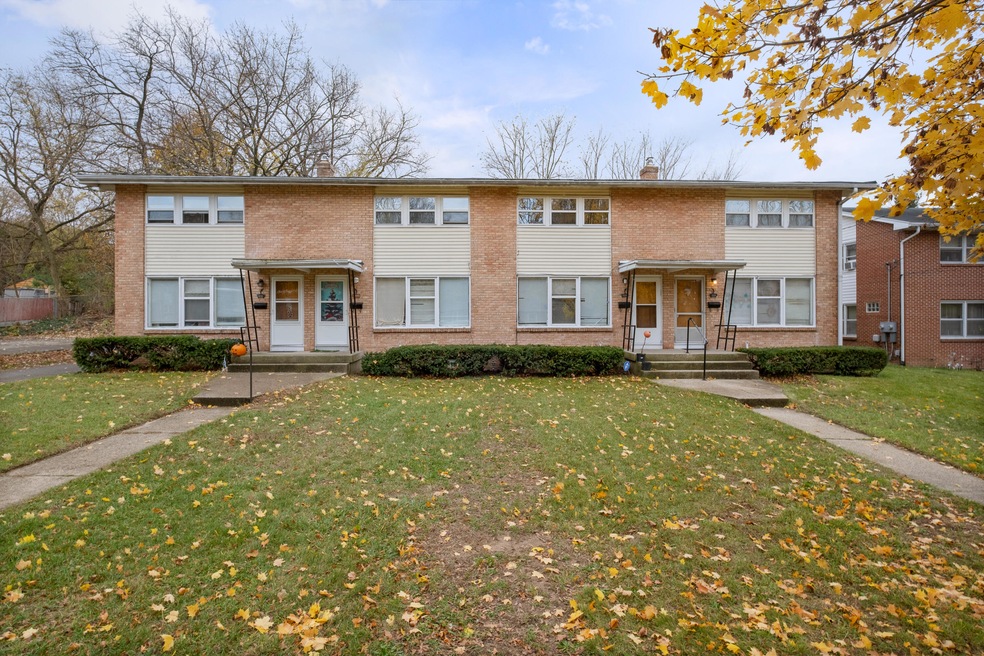 906 Carrier Creek