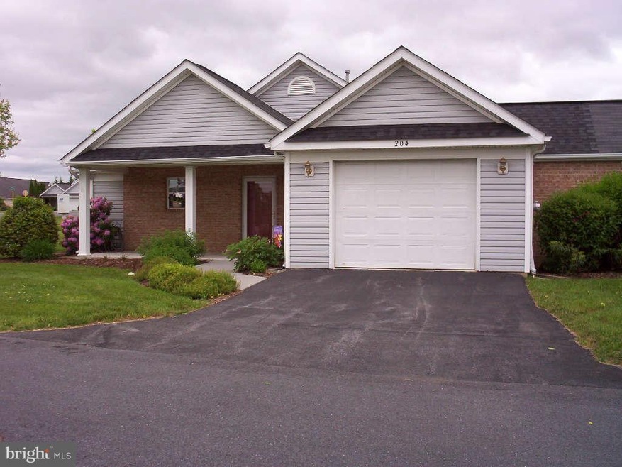 204 Ridgecrest Ct, Winchester, VA 22602 - photo 1