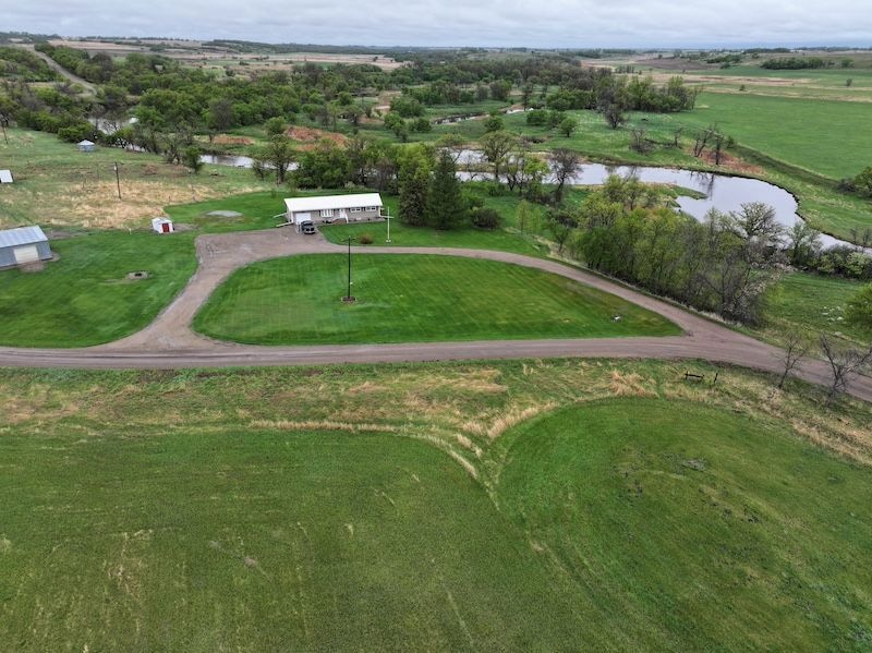 10533 24th St NE, Pekin, ND 58361 - photo 1