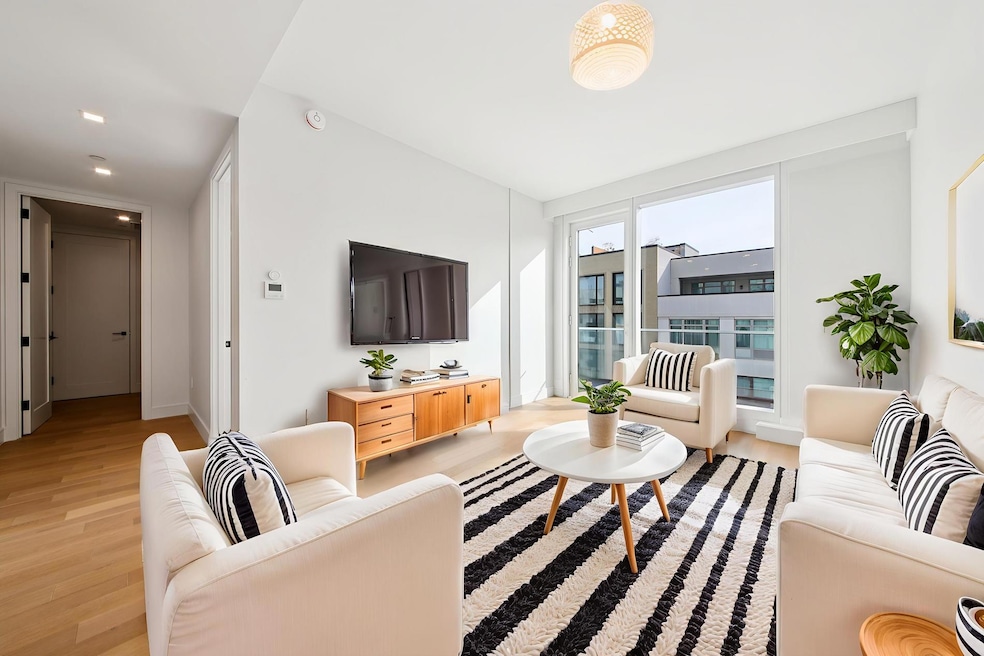 The Neighborly unit 6-D, Long Island City, NY 11101 - photo 1