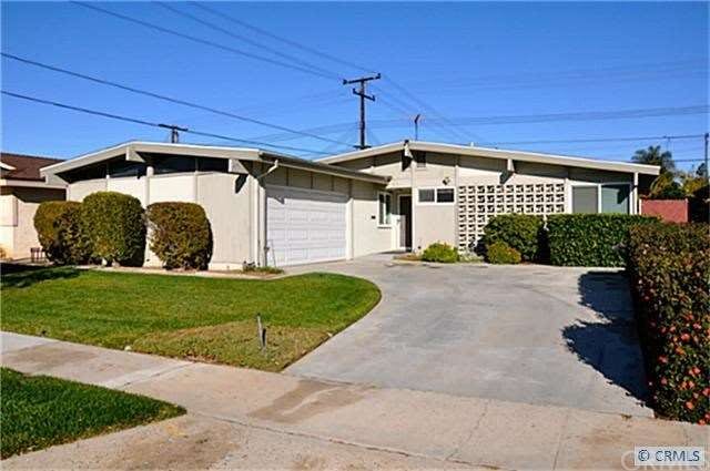 Lot's of Curb-Appeal