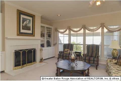 Charming home - all on one level!