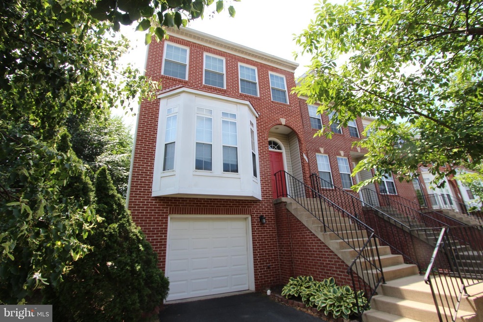 2545 James Monroe Cir, Herndon, VA 20171 - photo 1