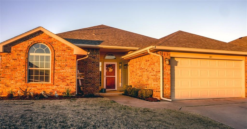 801 SHADOWLAKE ROAD, NORMAN, OK