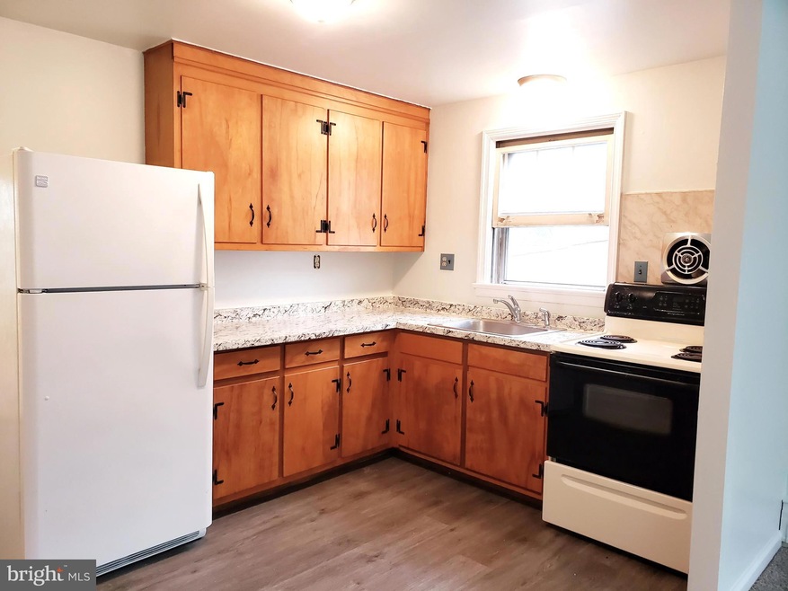 418 E Montgomery Ave, North Wales, PA 19454 - photo 1