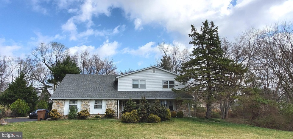 922 Susquehanna Rd, Ambler, PA 19002 - photo 1