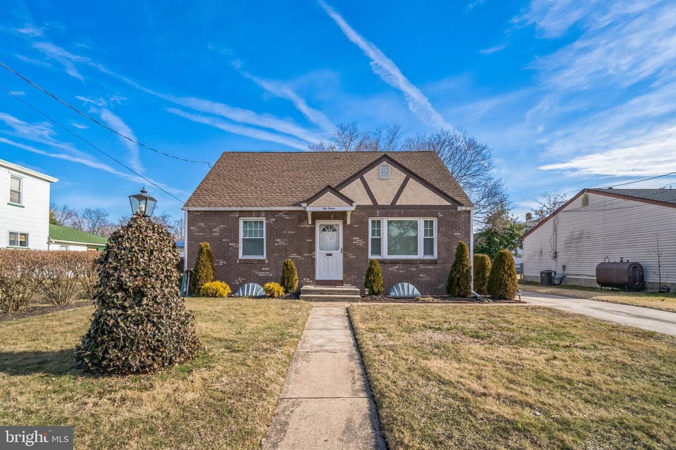 212 Walnut St, Delanco, NJ 08075 - photo 1