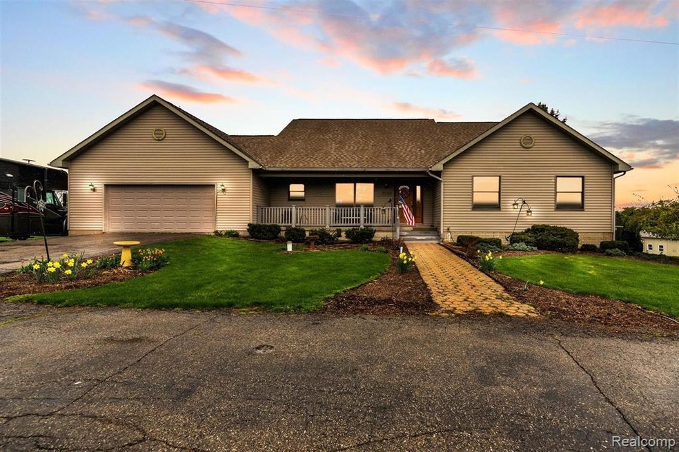 7320 Lahring Rd, Gaines, MI 48436 - photo 1