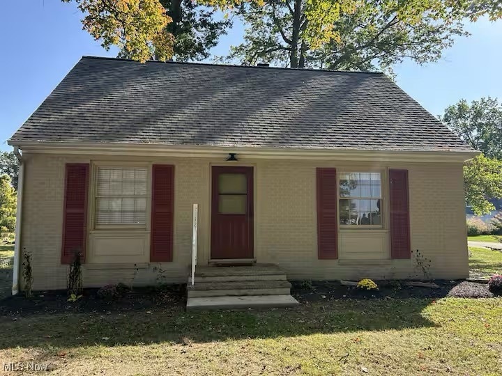 2542 W 8th St, Ashtabula, OH 44004 - photo 1