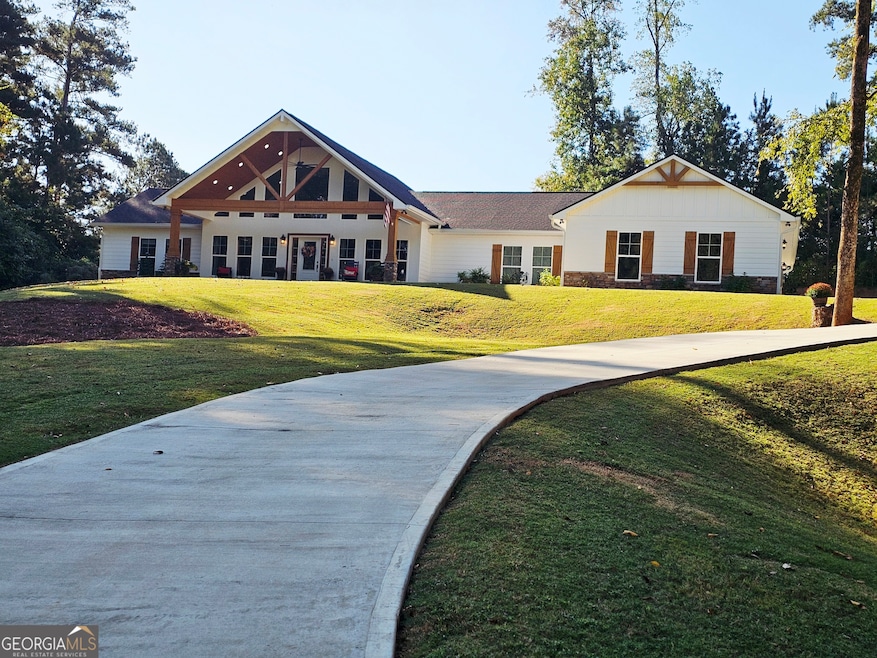 114 Riverbluff Dr, La Grange, GA 30240 - photo 1