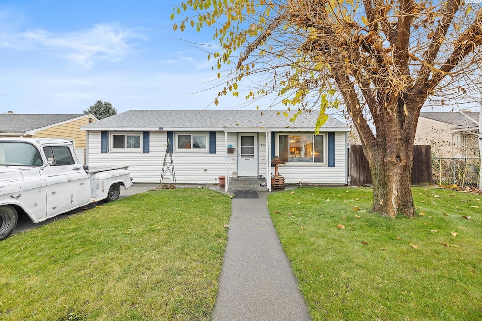 1511 N 18th Ave, Pasco, WA 99301 - photo 1