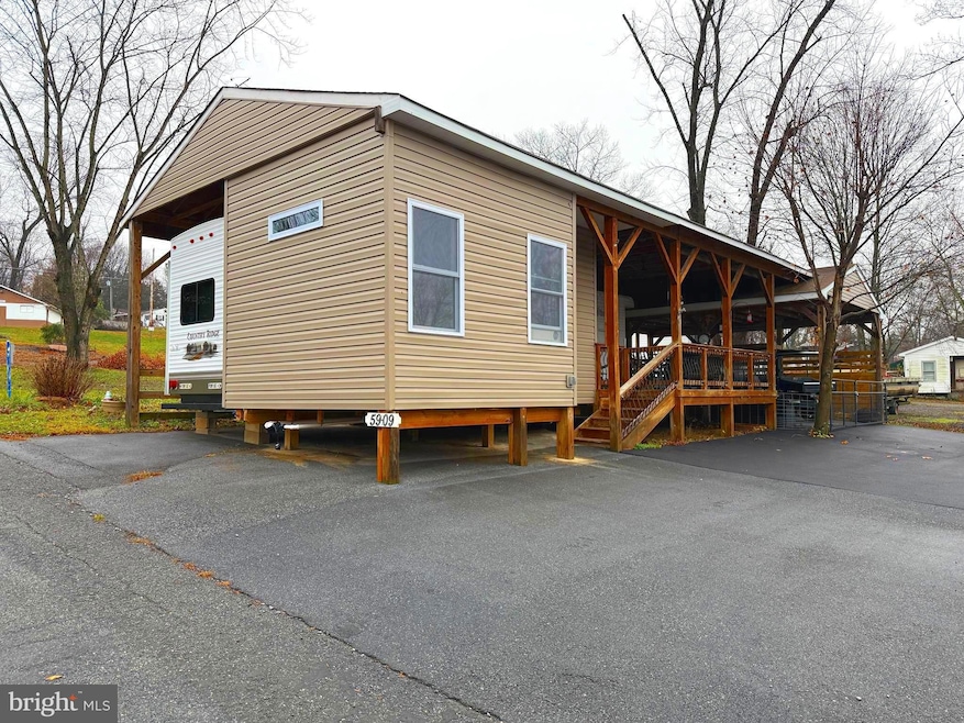 Block 59 Lot 9 & 10 Jollywood Dr, Falling Waters, WV 25419 - photo 1