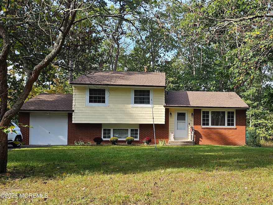 Pending $349,999 • Co-Listing Agent