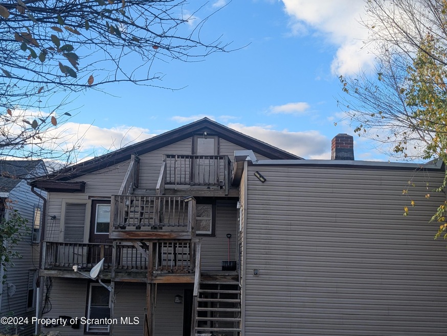517 Cedar Ave unit 4, Scranton, PA 18505 - photo 1