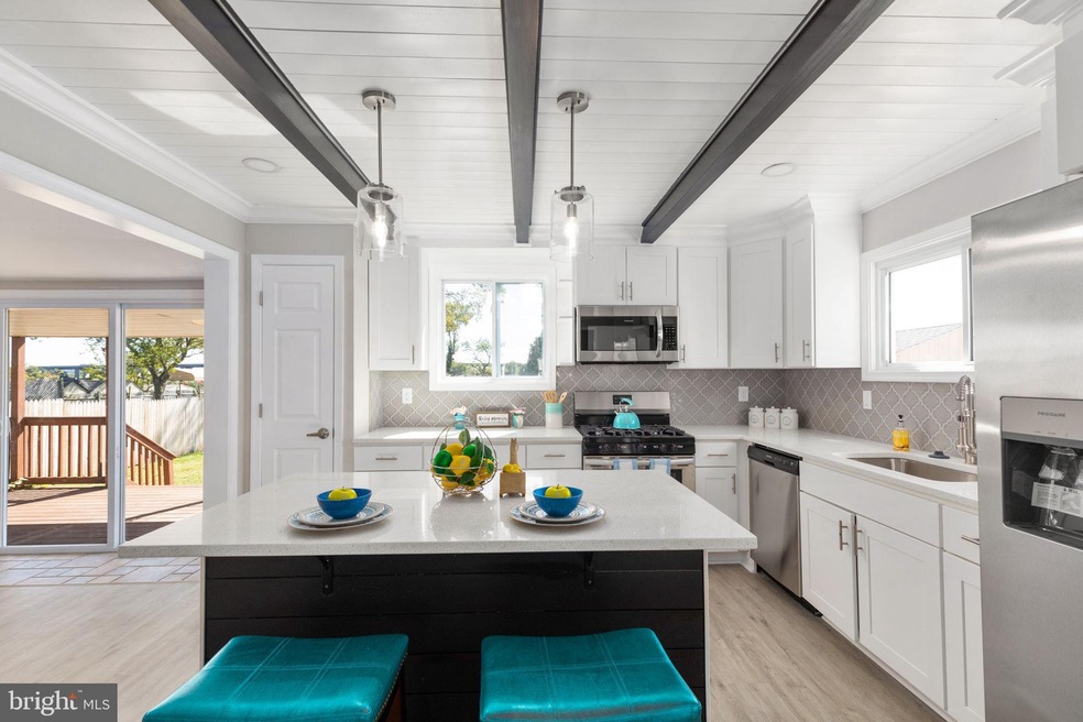 8231 Peach Orchard Rd, Dundalk, MD 21222 - photo 1