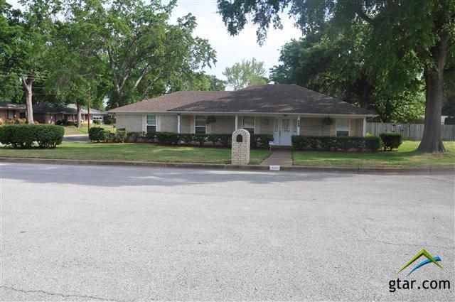 329 329 Glen Cove Cir, Tyler, TX 75701 - photo 1