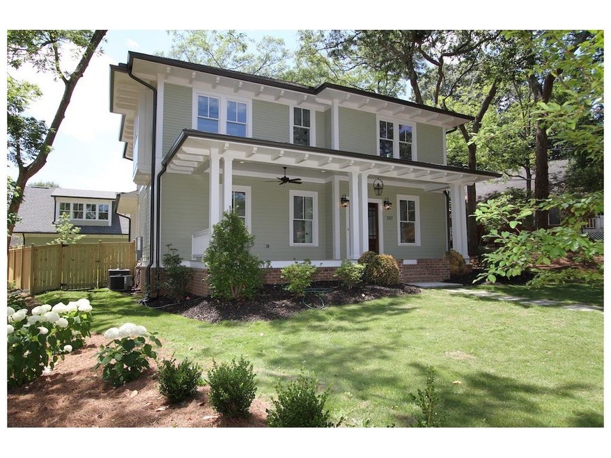 Located in the heart of Decatur, just a short stro