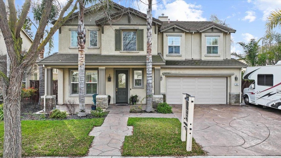 332 Ada Way, Oakdale, CA 95361 - photo 1