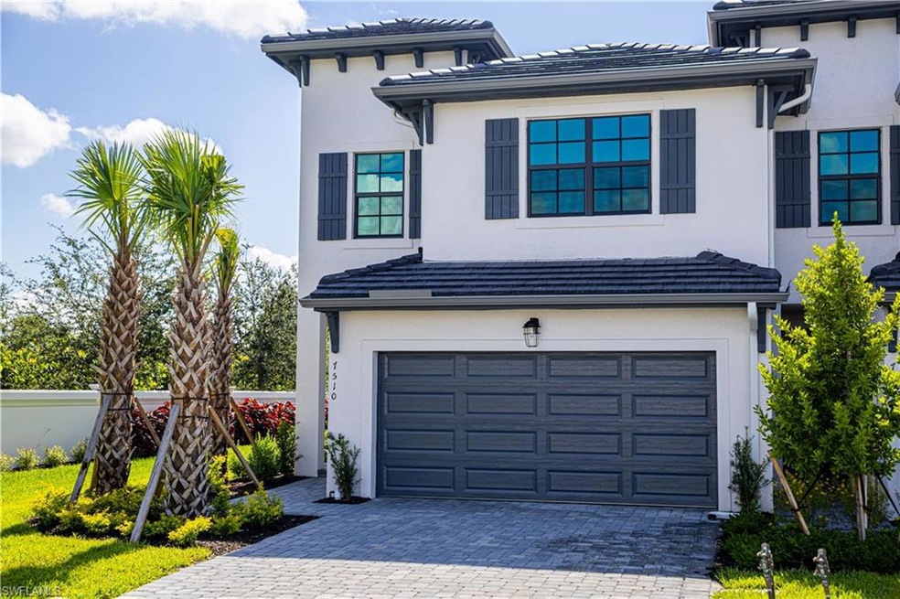 2-story end-unit townhome